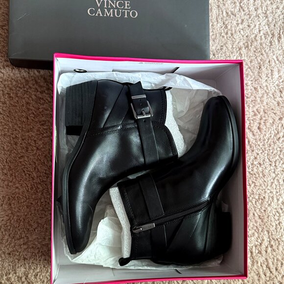 Vince Camuto: Womens Leather Ankle Boots - Size 7 1/2M - Picture 1 of 10